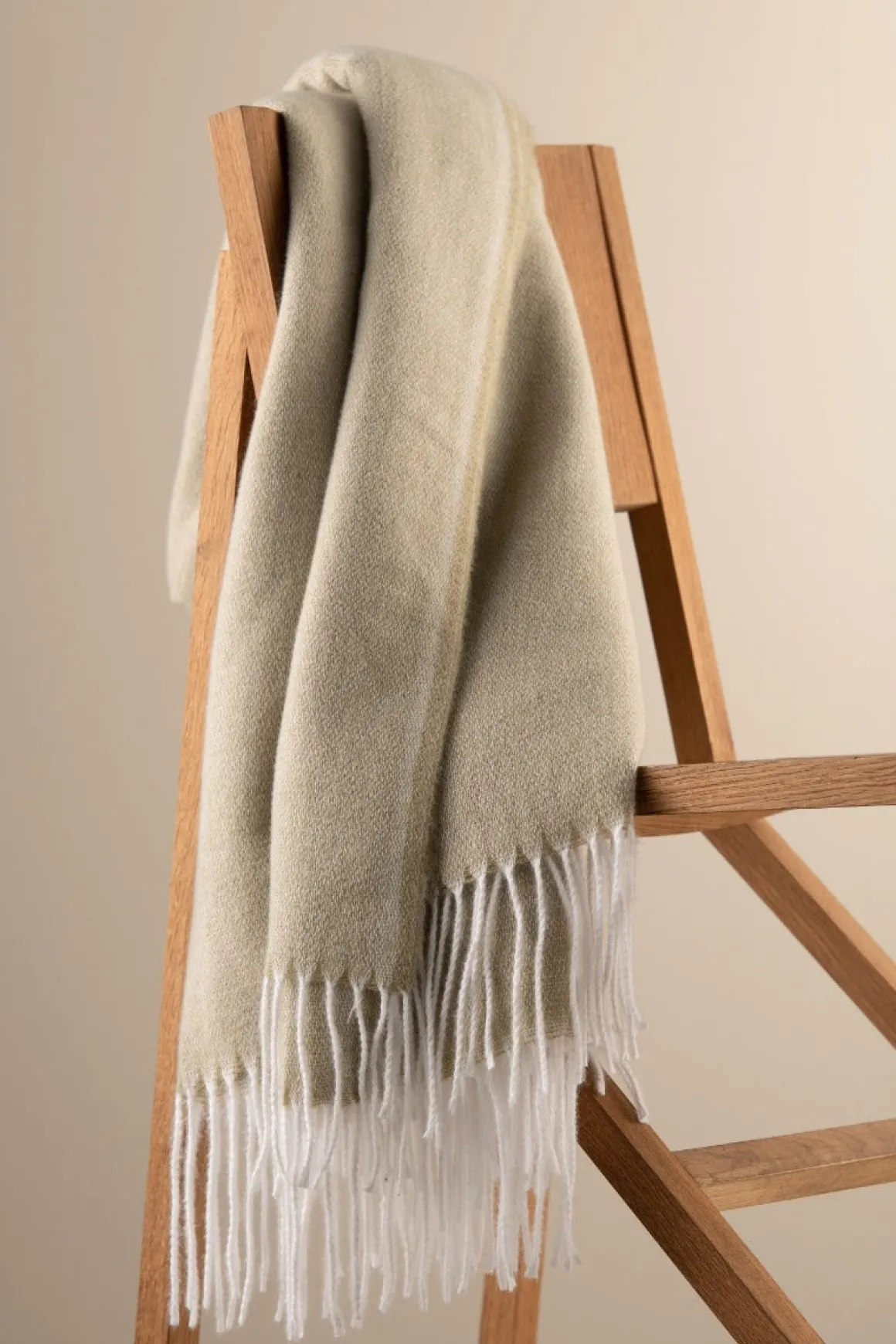 Galway Crystal | Pearl Throw - Sage