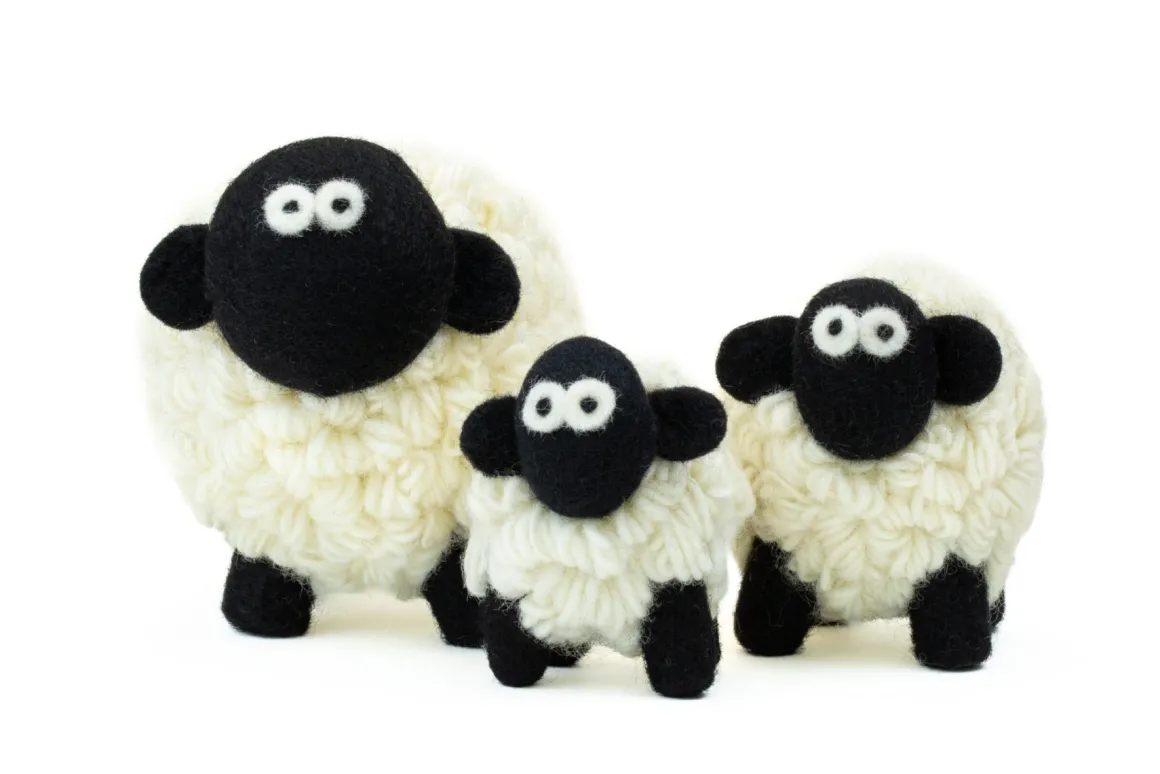 Knitted Mountain Sheep Collectible , Medium